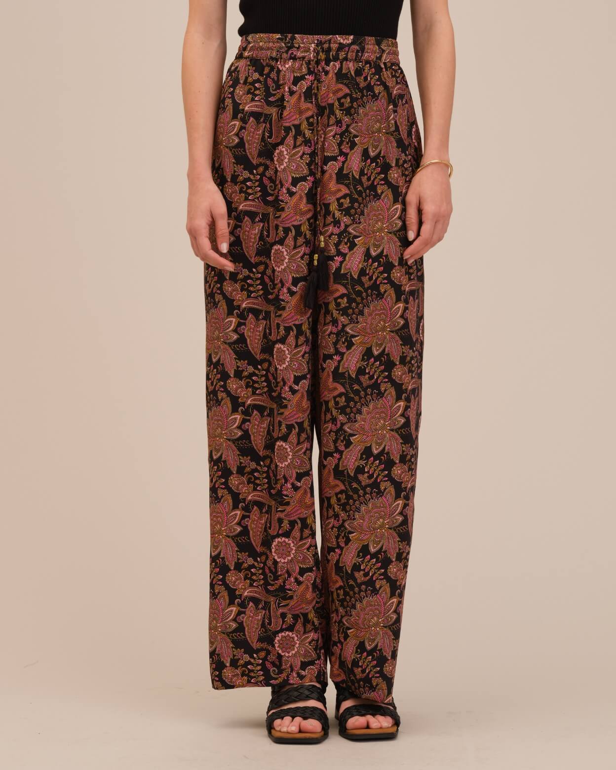 Zink London White Floral Print Trousers