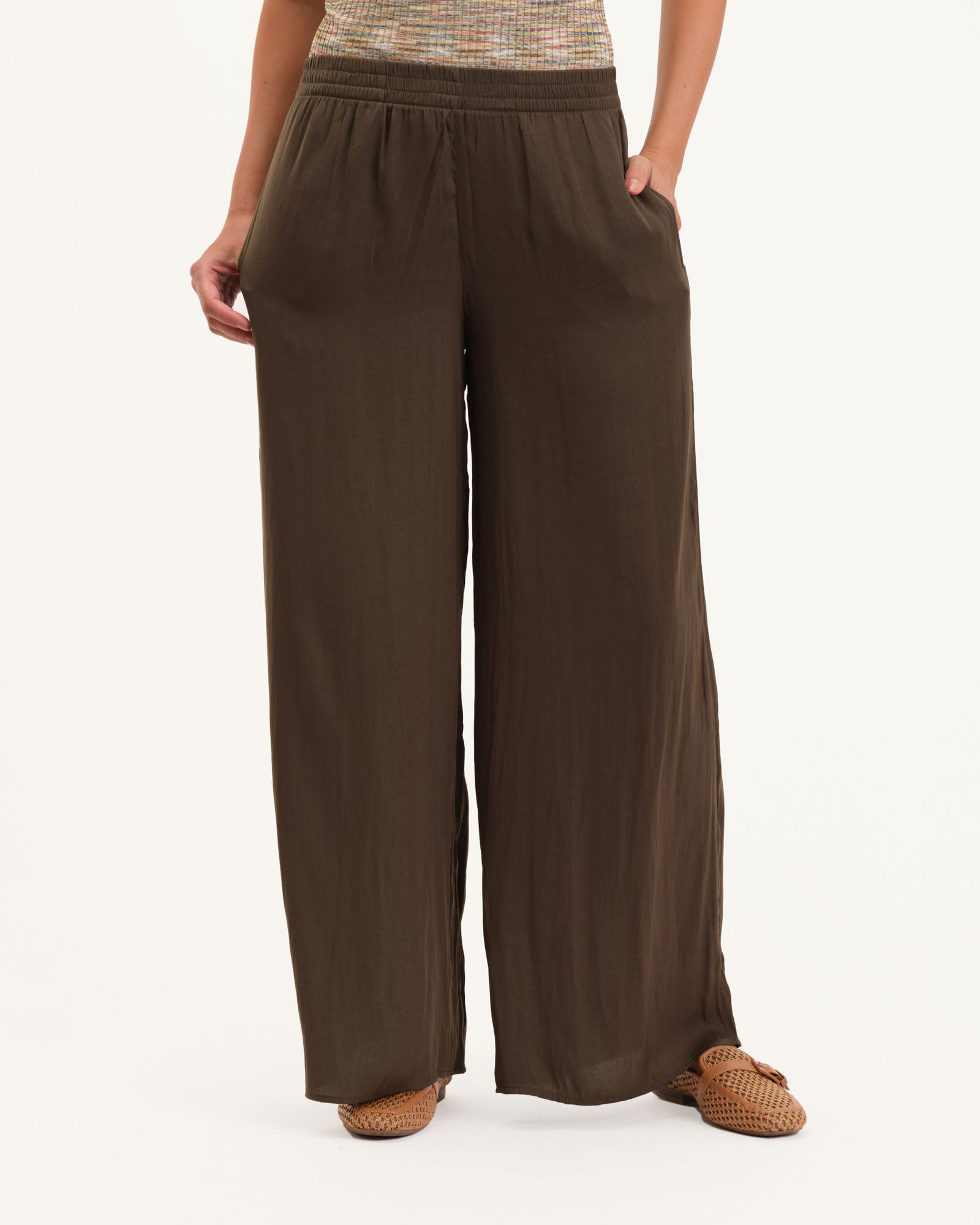 Pull-On Shirred Wide Leg Pant | Philosophy | JANE + MERCER