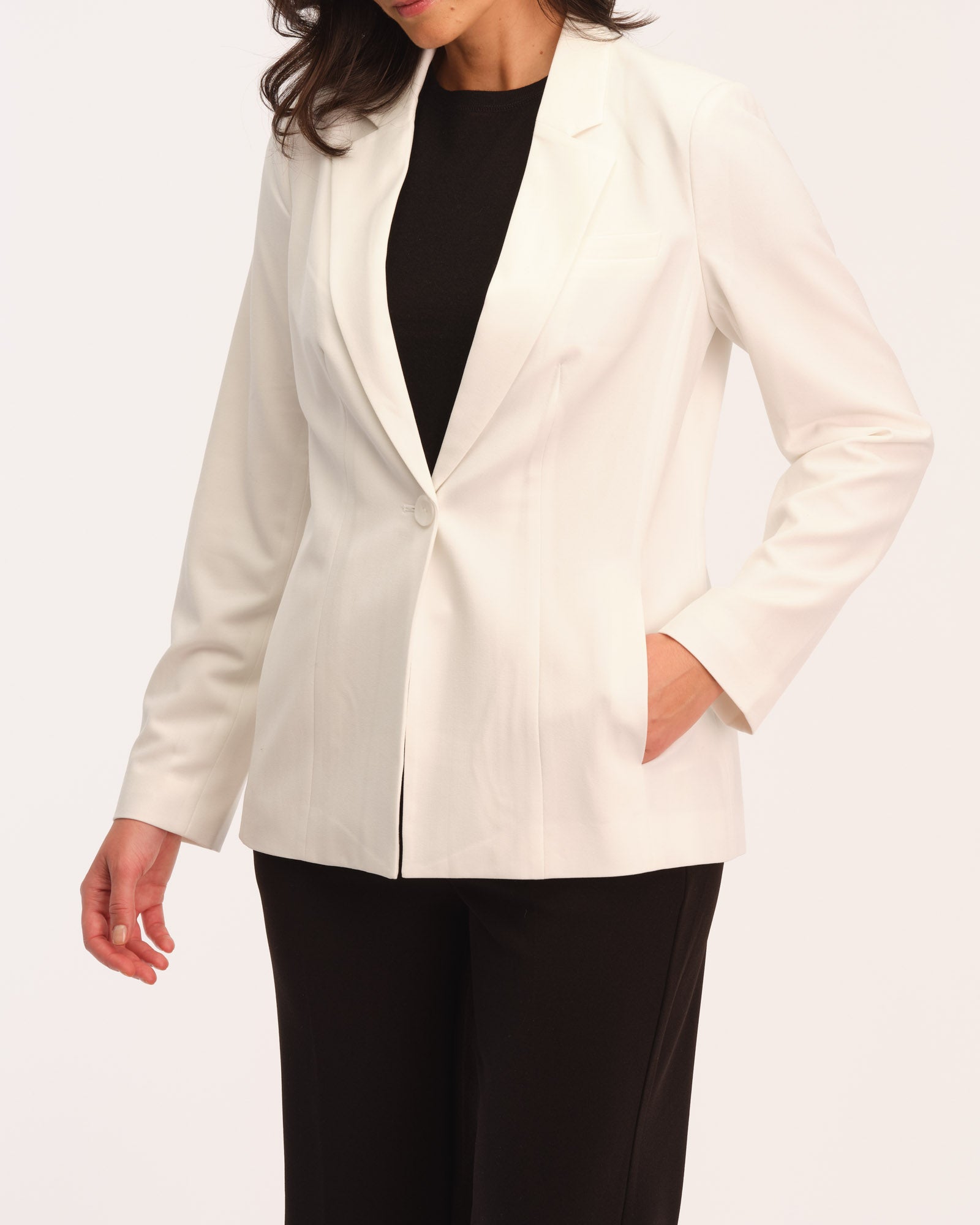 Shop Truth Women's Notch Collar Fitted Woven Blazer | JANE + MERCER