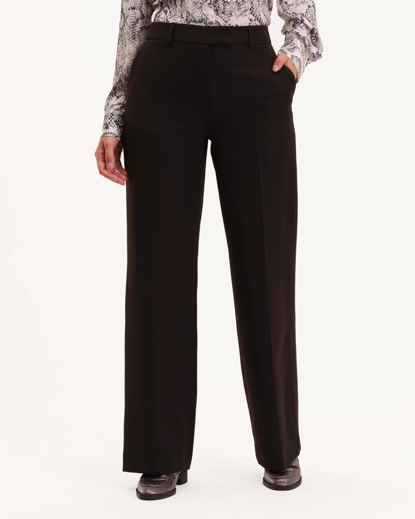 Wide Leg Creased Fly Front Pant