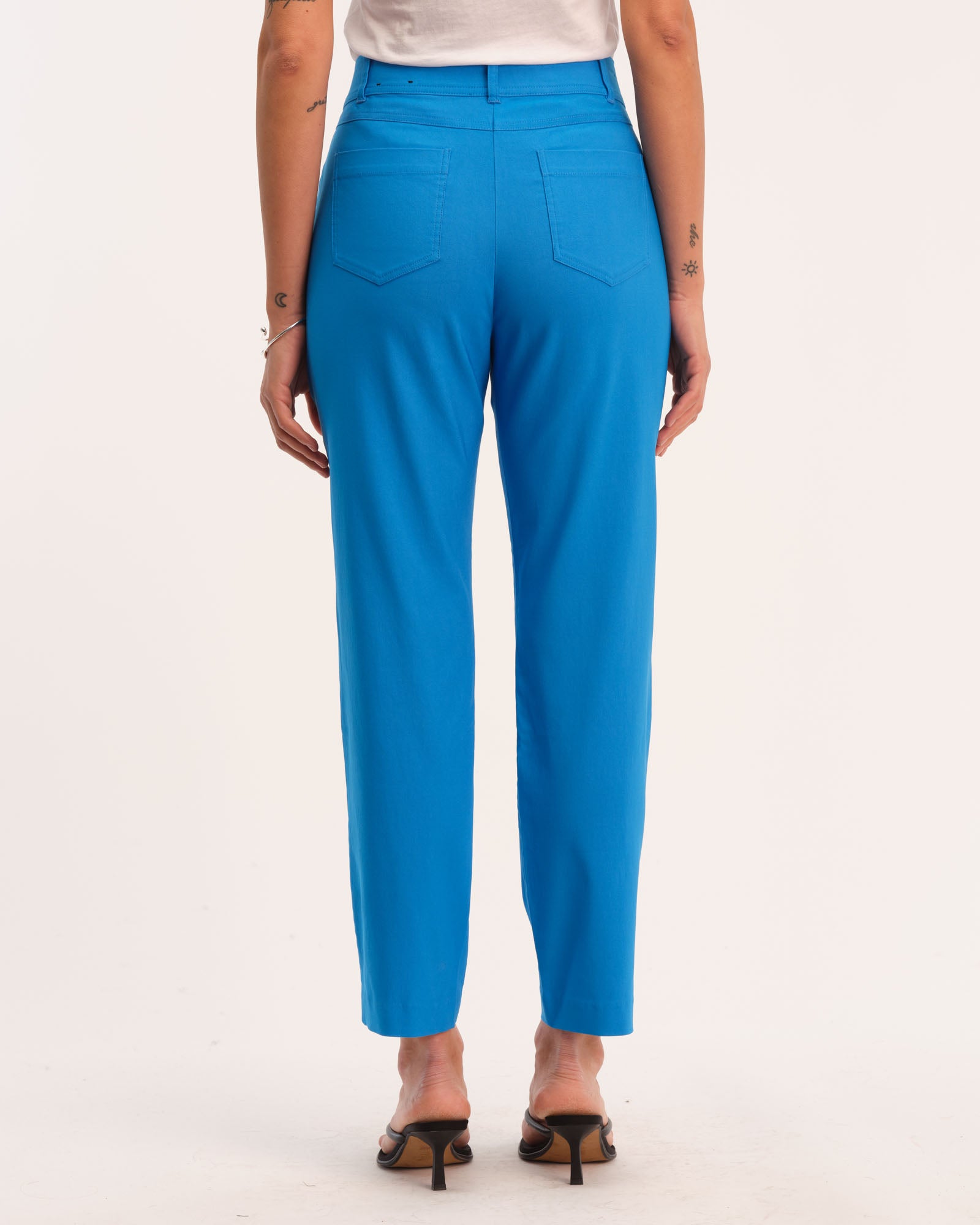 T Tahari Women s Bengaline Straight Leg Pants