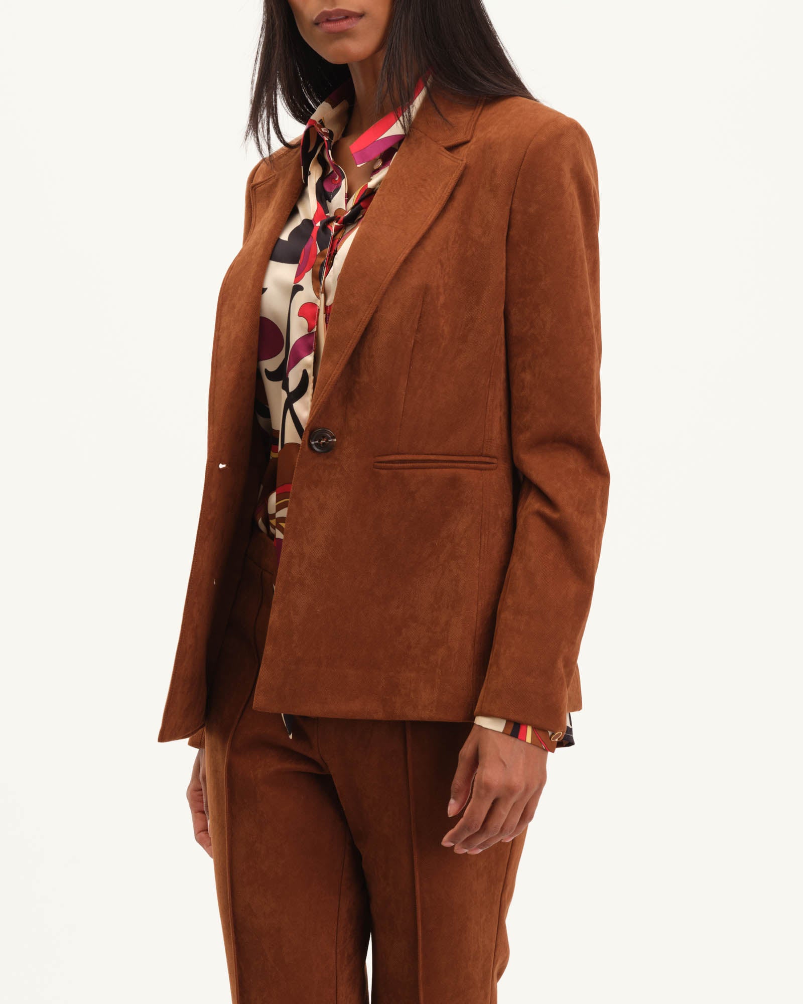 Tan Women Notch Collar Leather Blazer at Rs 4200 in Thane