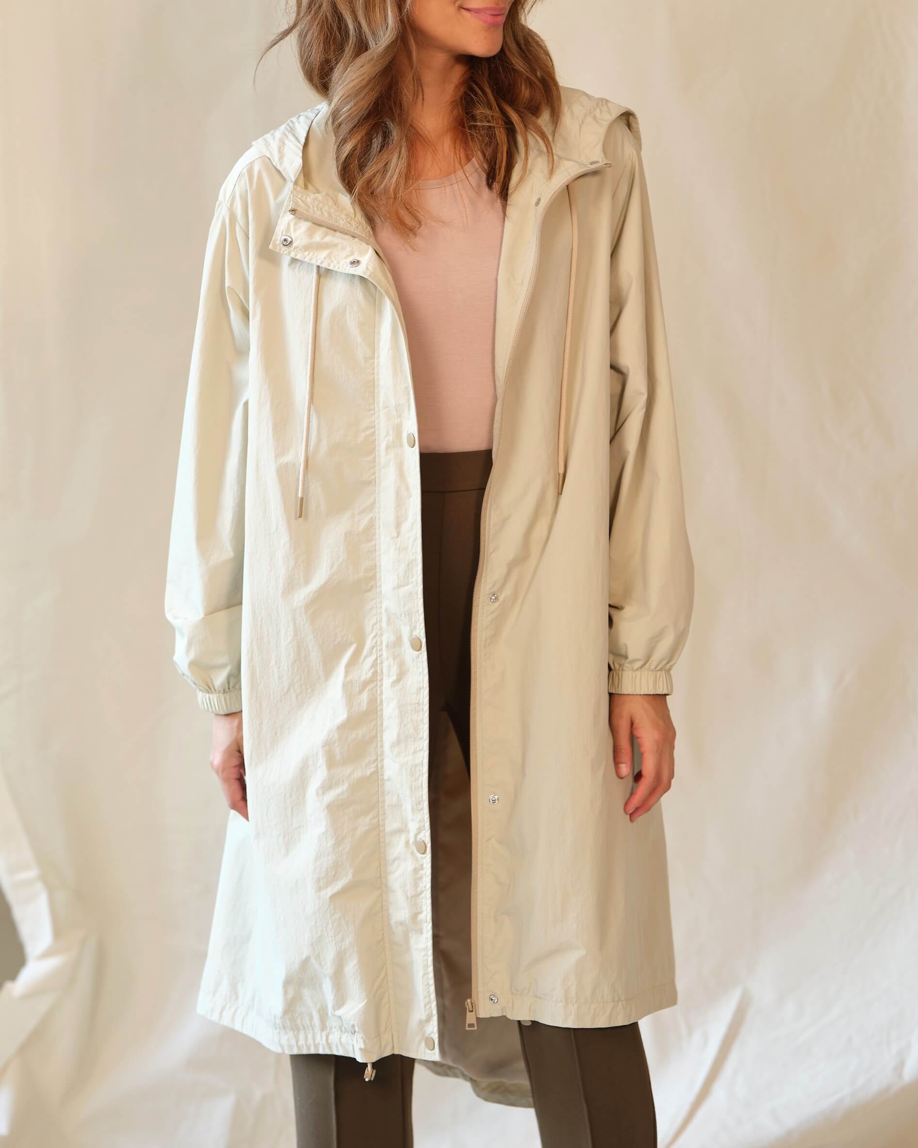Women's Long Sleeve Hoodie Rain Jacket | Industry | JANE + MERCER